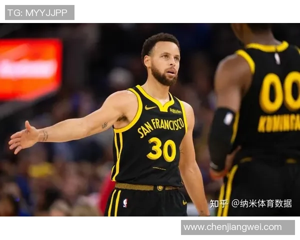 2015年NBA季后赛勇士与鹈鹕第四场精彩对决回顾与分析