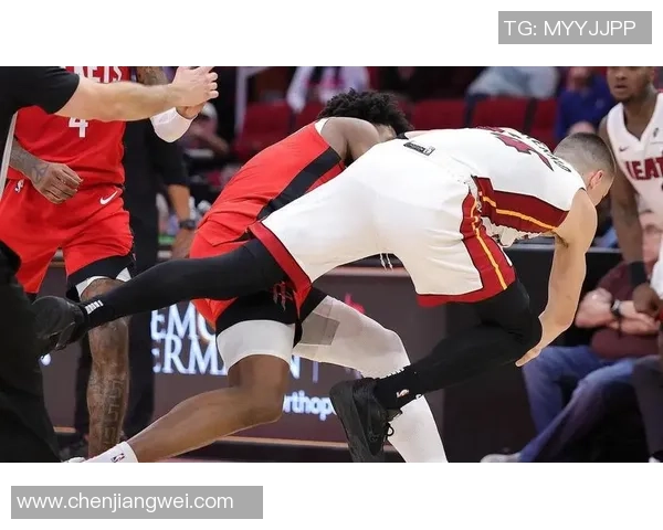 11月2日热火与火箭精彩对决全场录像回顾与精彩瞬间分析 11月2日热火与火箭精彩对决全场录像回顾与精彩瞬间分析