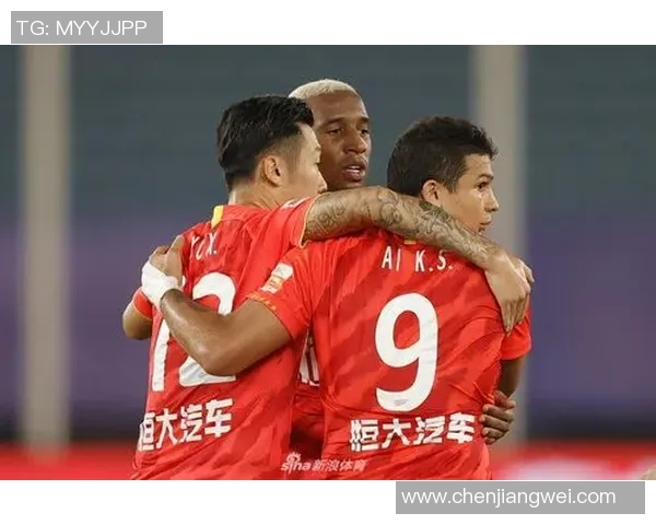 广州德比再燃战火富力与恒大淘宝争夺荣耀之战即将上演